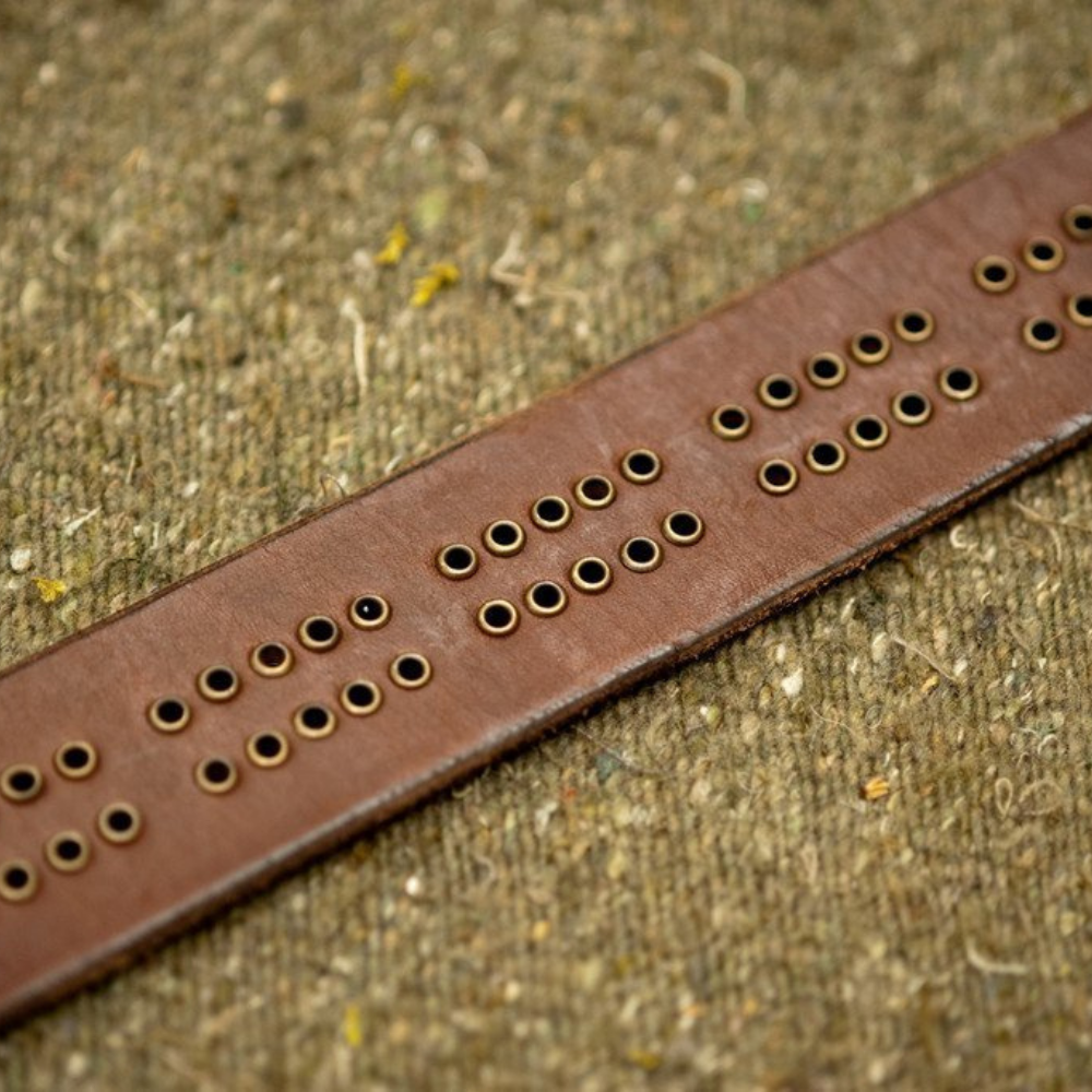 Walnut Studiolo Travel Games Cribbage Board Belt